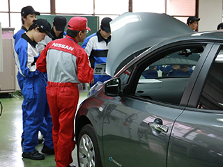 近畿日産株式会社様1