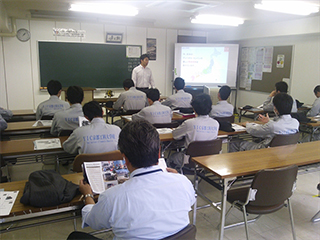 京都日野自動車株式会社様1