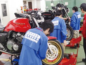 二輪自動車整備士のお仕事 専門学校yic京都工科自動車大学校