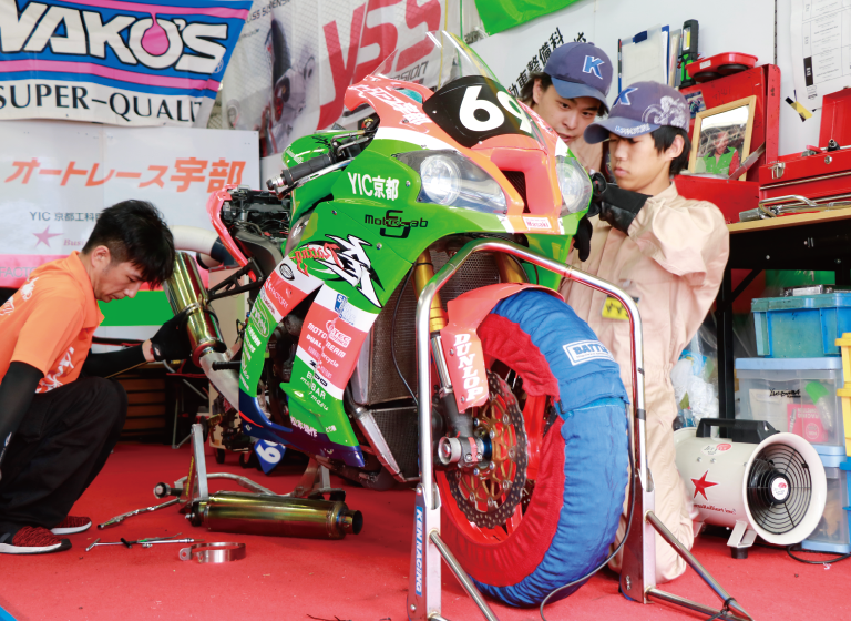 二輪自動車整備科 鈴鹿8耐参戦!