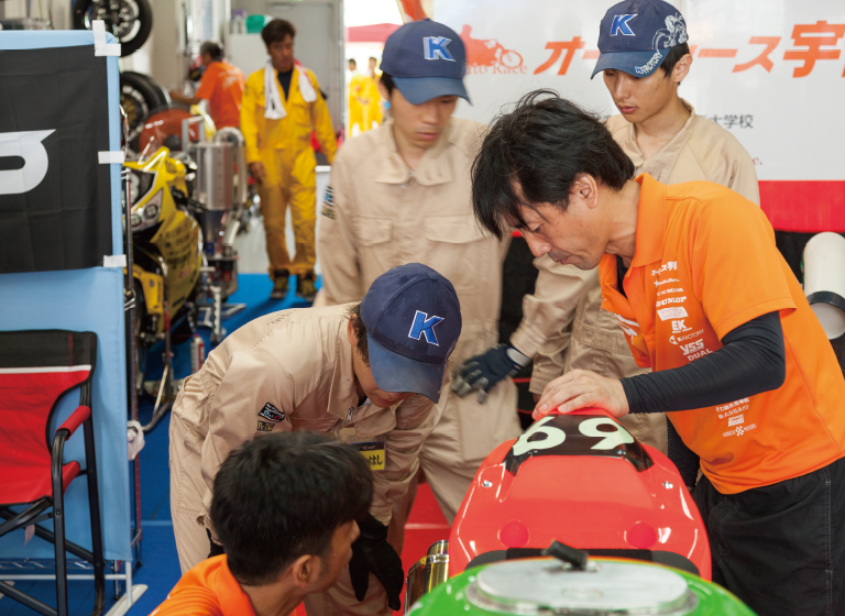 二輪自動車整備科 鈴鹿8耐参戦!