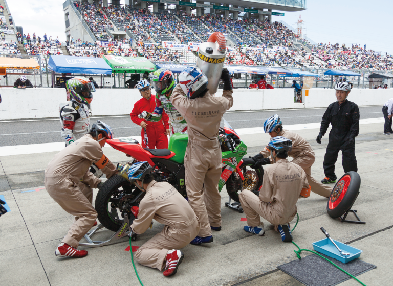 二輪自動車整備科 鈴鹿8耐参戦!