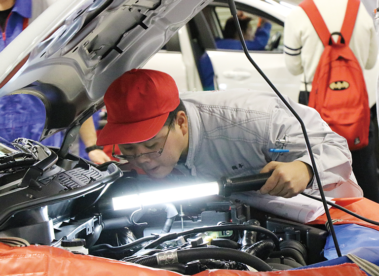 京都府自動車整備技能競技大会