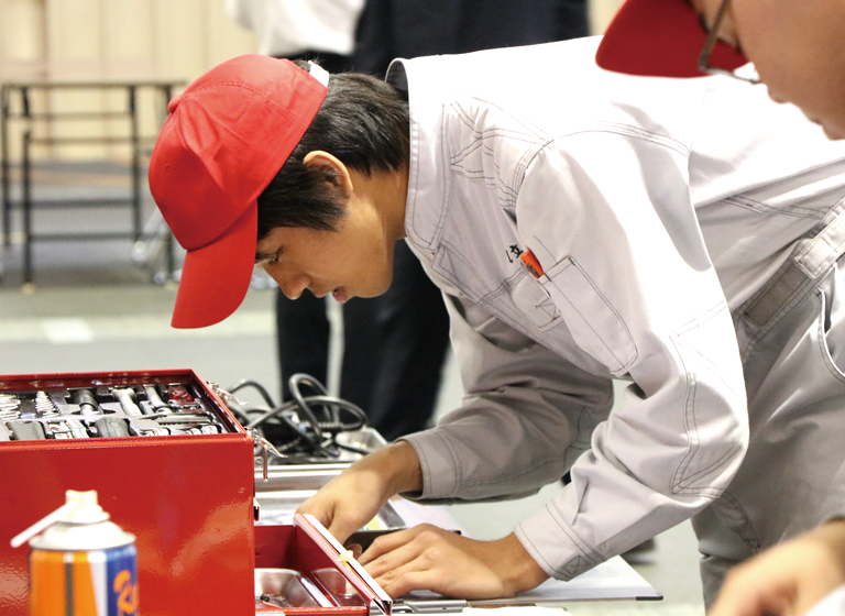 京都府自動車整備技能競技大会
