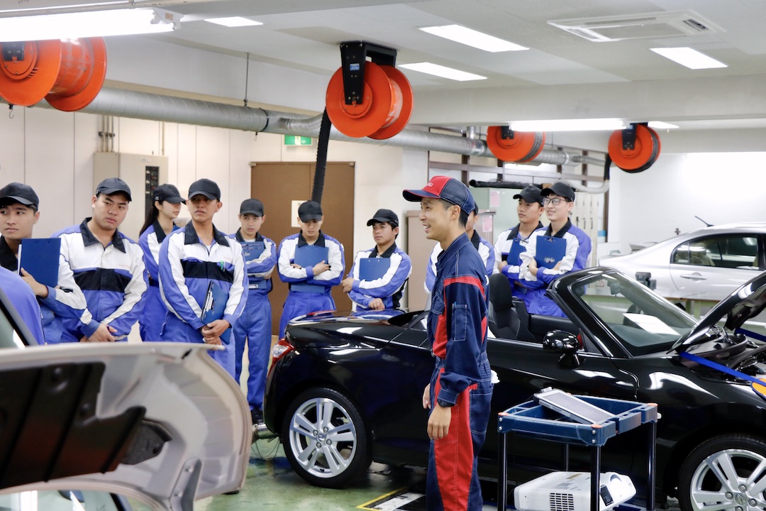 企業連携授業について 専門学校yic京都工科自動車大学校 企業連携授業について 専門学校yic京都工科自動車大学校